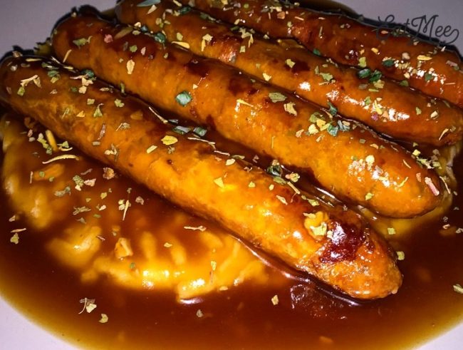 Bangers With Mash in Brown Onion Gravy