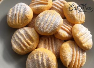 Custard Biscuits