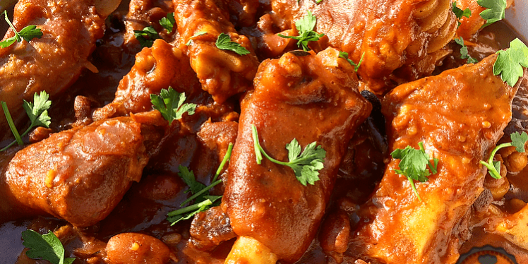 Trotters & Beans Curry Trotters & Beans Curry