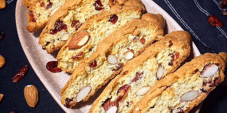 Almond & Cranberry Biscotti Almond & Cranberry Biscotti