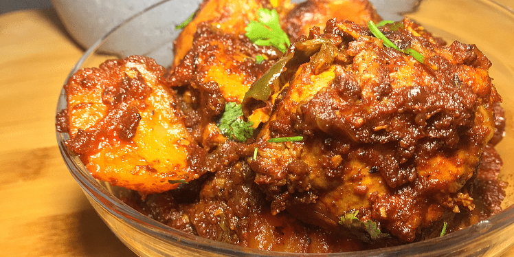 Marandhu Sellu Chicken Curry