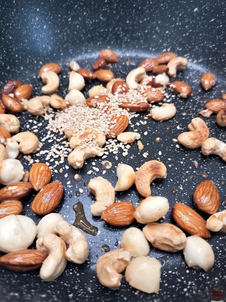 Raisin Date & Nut Ladoos