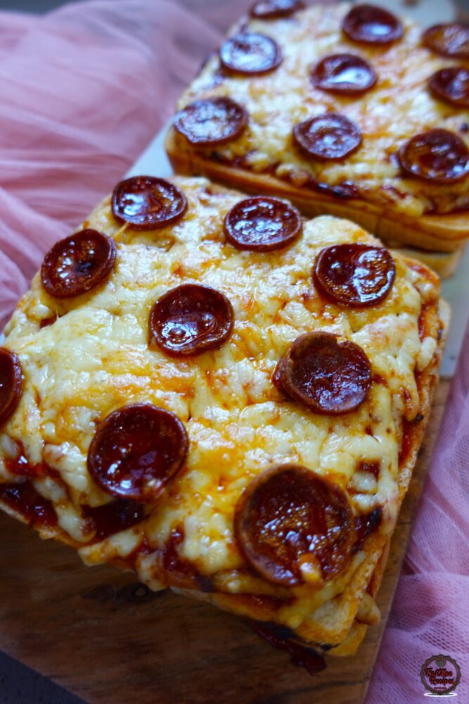 Air Fryer Pizza Toast