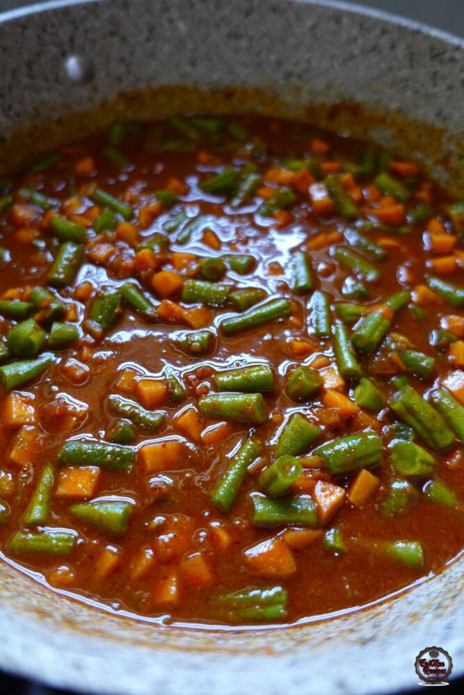 Vegetable Curry Pies