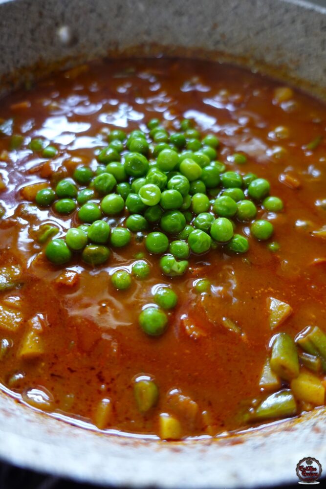 Vegetable Curry Pies