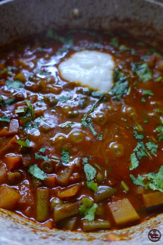 Vegetable Curry Pies