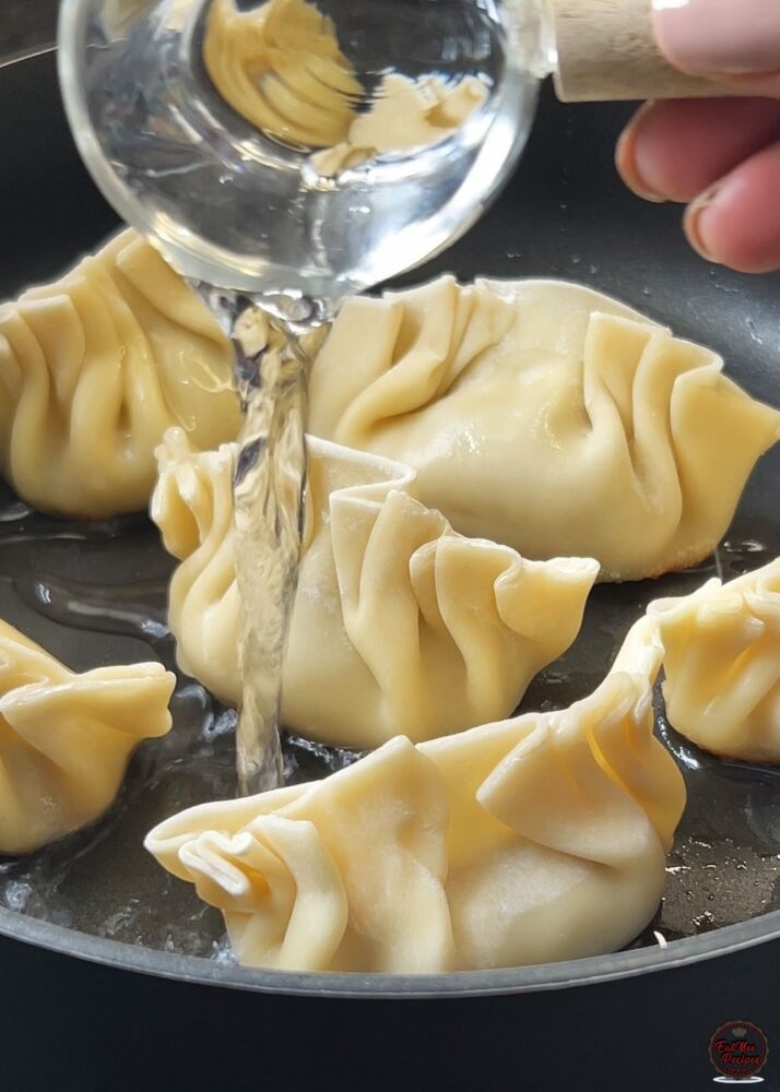 Chicken Dumplings (Gyoza) - Easy Homemade Recipe with Crispy Bottoms Chicken Dumplings (Gyoza) - Easy Homemade Recipe with Crispy Bottoms