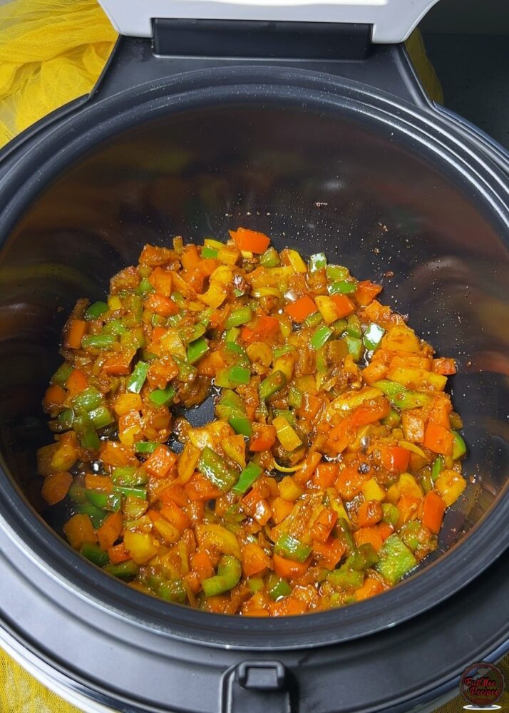 Nando’s-Style Spicy Rice & Chicken Strips (Instant Rice Cooker) Nando’s-Style Spicy Rice & Chicken Strips (Instant Rice Cooker)