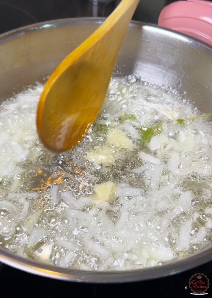 Mum's Green Beans Curry with Gadra Beans