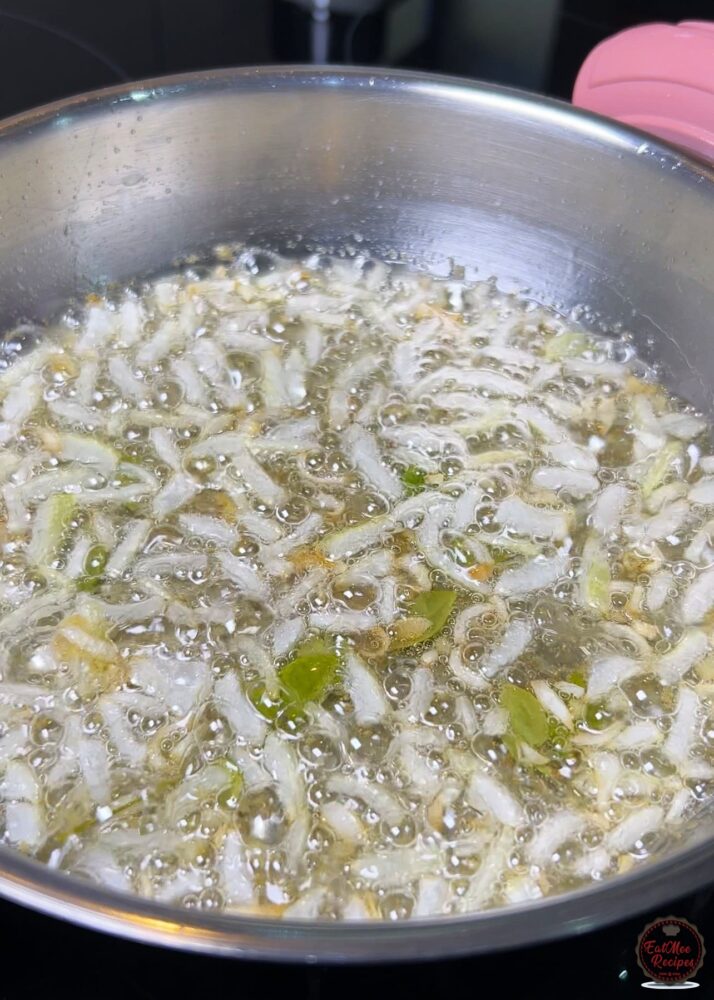 Mum's Green Beans Curry with Gadra Beans