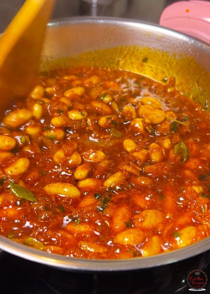 Mum's Green Beans Curry with Gadra Beans